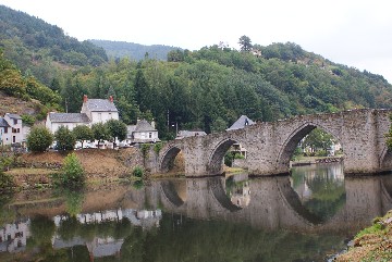 Another town, another bridge